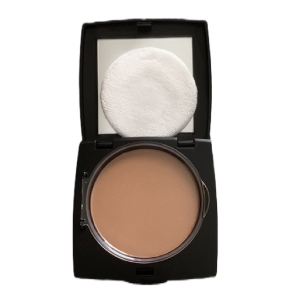 NEW Amazing Cosmetics Tan Golden Velvet Mineral Fo